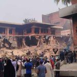 সকালেও ভাঙা চলছে ধানমণ্ডির ৩২ নম্বরের বাড়ি