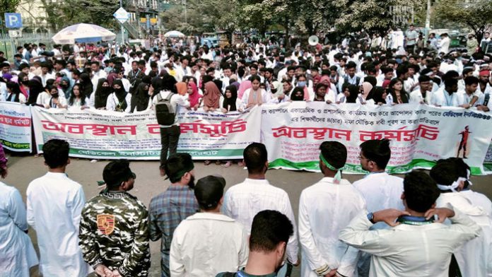 ss-protest-shahbag-2502090346