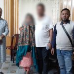 নিখোঁজ স্কুলছাত্রী সুবাকে পরিবারের কাছে হস্তান্তর