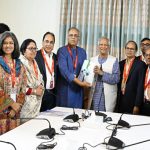 প্রধান উপদেষ্টার কাছে প্রতিবেদন জমা দিয়েছে গণমাধ্যম সংস্কার কমিশন