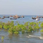 ট্রলারসহ বাংলাদেশি ৫৬ জেলেকে ধরে নিয়ে গেছে আরাকান আর্মি