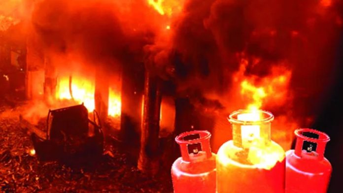 fire-accident-20250401000947
