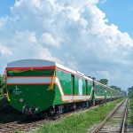 লোকসানের বোঝা লাগেজ ভ্যান নিয়ে কী করবে রেল কর্তৃপক্ষ