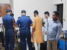 গণঅধিকার পরিষদের ঈদ শুভেচ্ছা ব্যানার লাগানোর সময় যুবদলের হামলা