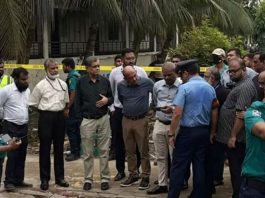 মাইলস্টোনে গিয়ে দুই উপদেষ্টা ও প্রেস সচিব অবরুদ্ধ