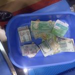 শারজাহগামী যাত্রীর কাছ থেকে দেশি-বিদেশি ২২ লাখ টাকার মুদ্রা আটক