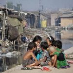 বস্তিবাসীদের জীবনমান উন্নয়নে ব্যবস্থা নিতে হবে