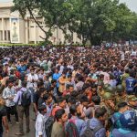 সচিবালয়ে বিক্ষোভরত শিক্ষার্থীরা, প্রত্যাহার শিক্ষাসচিব