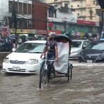 মুষলধারে বৃষ্টিতে চট্টগ্রামে জলাবদ্ধতা