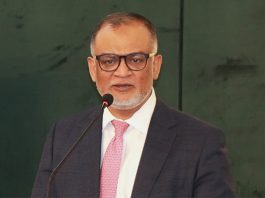 যুক্তরাষ্ট্রে আমাদের রপ্তানি বাধাগ্রস্ত হওয়ার সম্ভাবনা নেই: বাণিজ্য উপদেষ্টা