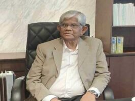 কোনো ব্যক্তি বা দলের কথায় নির্বাচন বন্ধ হবে না : অর্থ উপদেষ্টা