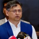 যেকোনো সময় জুলাই সনদে স্বাক্ষর করতে প্রস্তুত বিএনপি: সালাহউদ্দিন আহমেদ