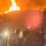 বাকলিয়া এক্সেস রোডে ঝুটের গুদাম ও প্লাস্টিক কারখানায় ভয়াবহ আগুন