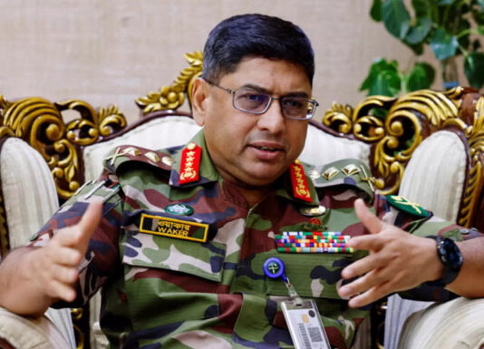 সুষ্ঠু ও নিরপেক্ষ নির্বাচনে সরকারকে সহযোগিতায় সেনাবাহিনী প্রস্তুত: সেনাপ্রধান