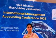 সাফা লাইফটাইম উইমেন লিডারশিপ অ্যাওয়ার্ড পেলেন পারভীন মাহমুদ এফসিএ