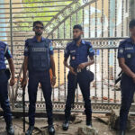 নুরাল পাগলার বাড়িতে পুলিশ মোতায়েন