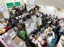 জাকসু নির্বাচনে তৃতীয়দিনের মতো ভোট গণনা চলছে