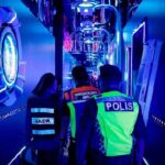 মালয়েশিয়ায় রাতের আঁধারে ব্যাপক ধরপাকড়, ৪০০ বাংলাদেশি আটক