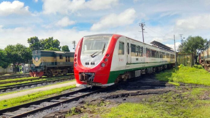 train-bg-20250917125626