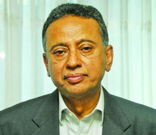 এখন রাস্তায় আন্দোলন নয়, জনগণের কাছে আমাদের যেতে হবে : আমীর খসরু