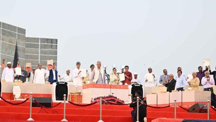 july-signing-20251017175949