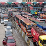 ঢাকা-চট্টগ্রাম ও ঢাকা-সিলেট মহাসড়কে ১৯ কিলোমিটার যানজট