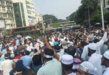 স্লোগানে স্লোগানে উত্তাল শাহবাগ, ২০ শতাংশ বাড়িভাড়া বৃদ্ধির দাবি