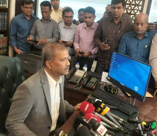 আজ জুলাই গণঅভ্যুত্থানের আরেকটি বিজয়ের দিন : আইন উপদেষ্টা