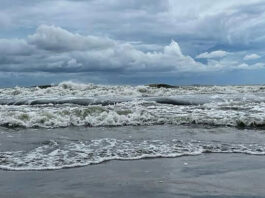 চট্টগ্রাম ও কক্সবাজার সমুদ্র বন্দরে সতর্ক সংকেত