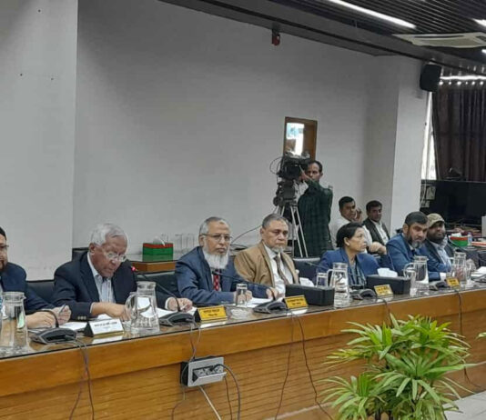 সুন্দর ও নিরপেক্ষ নির্বাচন উপহার দিতে আমরা প্রতিশ্রুতিবদ্ধ : সিইসি