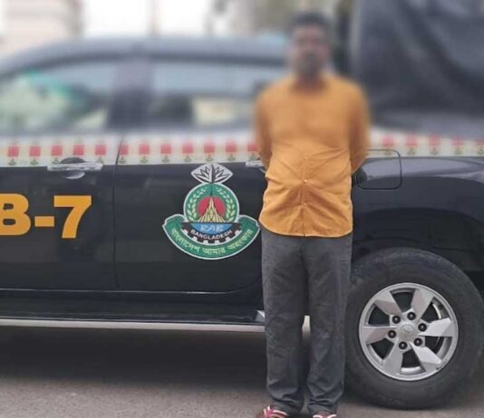 ৩০ বছর ধরে পালিয়ে থাকা হত্যা মামলার আসামি গ্রেপ্তার