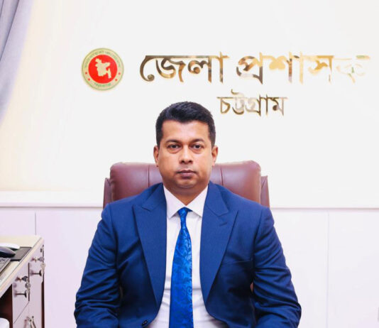 চট্টগ্রামে যোগ দিলেন নতুন জেলা প্রশাসক জাহিদুল ইসলাম