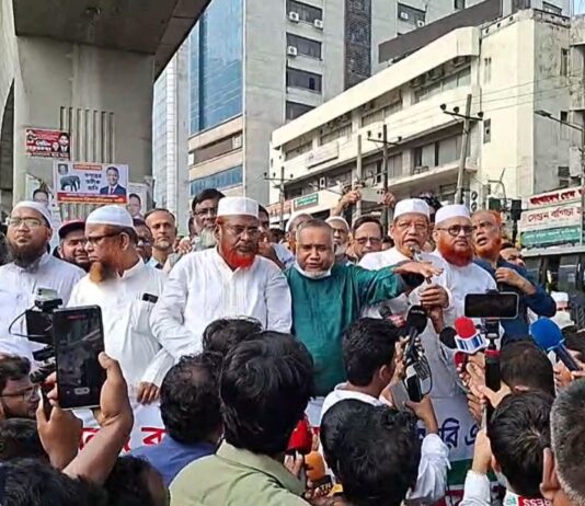 জামায়াত নেতা তাহেরের হুঁশিয়ারি : ‘নো হাংকি পাংকি’ গণভোট লাগবেই, সোজা আঙুলে ঘি না উঠলে আঙুল বাঁকা হবে