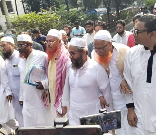 জামায়াত সেক্রেটারির নেতৃত্বে যমুনায় ৮ দলের প্রতিনিধি