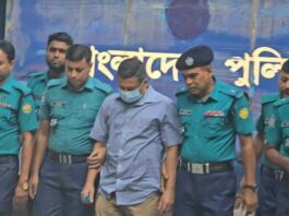 জুলাই গণহত্যা : ট্রাইব্যুনালে আনা হয়েছে সাবেক আইজিপি মামুনকে