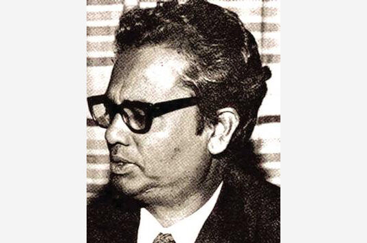 মুনীর চৌধুরীর ‘কবর’ : একটি প্রজন্মান্তরকারী নাটকের প্রভাব