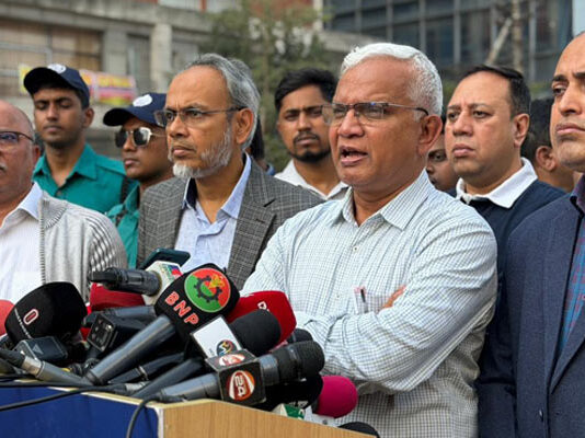 খালেদা জিয়ার শারীরিক অবস্থা স্থিতিশীল: ডা. জাহিদ