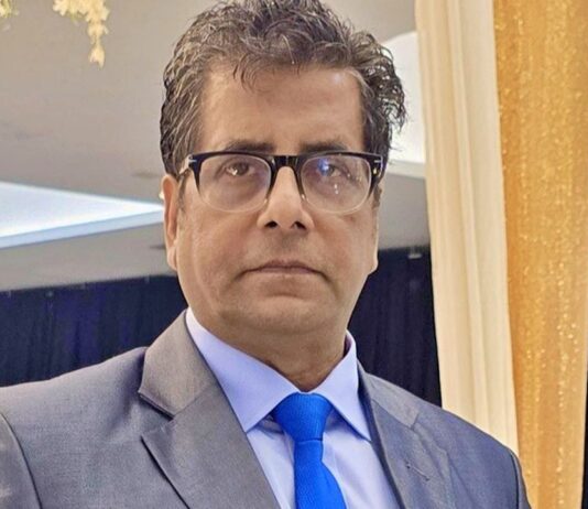 সাংবাদিক আনিস আলমগীর ডিবি হেফাজতে