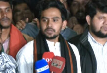 হাদির খুনিদের হস্তান্তর না করলে লড়াই থামবে না : আসিফ মাহমুদ