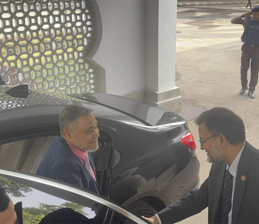 প্রধান বিচারপতির সঙ্গে বৈঠকে সিইসি