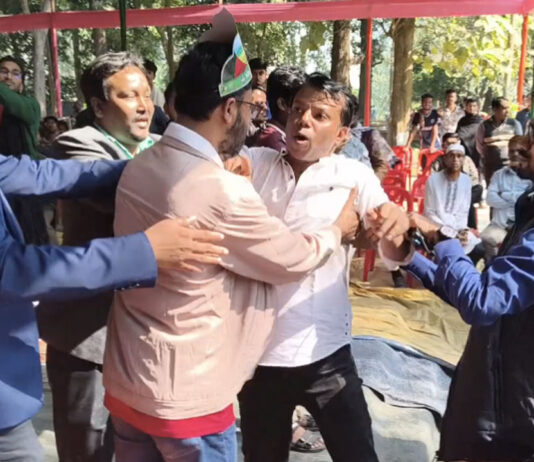 চাকসু ভিপিকে মারতে তেড়ে এলেন চবি ছাত্রদল সভাপতি