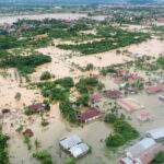ইন্দোনেশিয়ায় বন্যা-ভূমিধস : মৃতের সংখ্যা ছাড়াল ৯০০