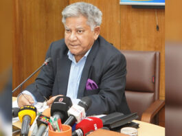 চট্টগ্রাম বন্দরে প্রতিটি জায়গায় চাঁদাবাজি, প্রতিদিন ওঠে দুই-আড়াই কোটি : শ্রম উপদেষ্টা