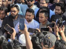 গণঅভ্যুত্থানের নেতৃত্বকে লক্ষ্য করে হত্যার চেষ্টা চলছে : নাহিদ ইসলাম