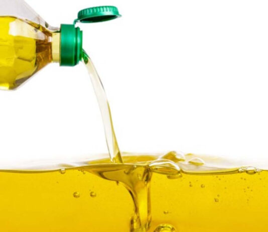 আজ থেকে বাড়তি দামে ভোজ্যতেল বিক্রি