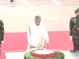 শহীদ বুদ্ধিজীবী স্মৃতিসৌধে রাষ্ট্রপতির শ্রদ্ধা