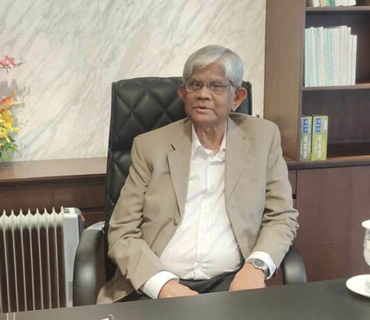 হাদিকে সিঙ্গাপুরে নিতে নিজস্ব বাজেট থেকে টাকা দেবে অর্থ মন্ত্রণালয়