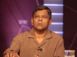 রমনা থানার মামলায় সাংবাদিক শওকত মাহমুদ গ্রেপ্তার