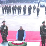 শহীদ বুদ্ধিজীবী স্মৃতিসৌধে শ্রদ্ধা জানালেন প্রধান উপদেষ্টা