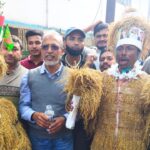 তারেক রহমানের সমাবেশে নজর কাড়লেন দলের ২ কর্মী